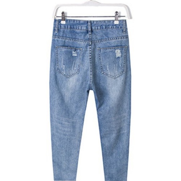 Distressed Ripped Holey Denim Jeans Plus NWT 16-18 - Picture 2 of 4